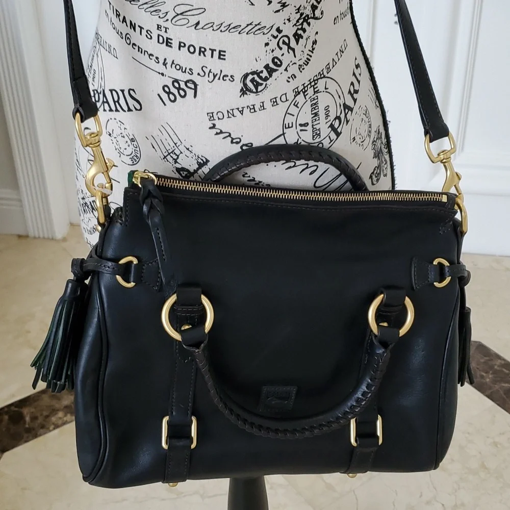 Dooney & Bourke Florentine Vachetta black Satchel   like new